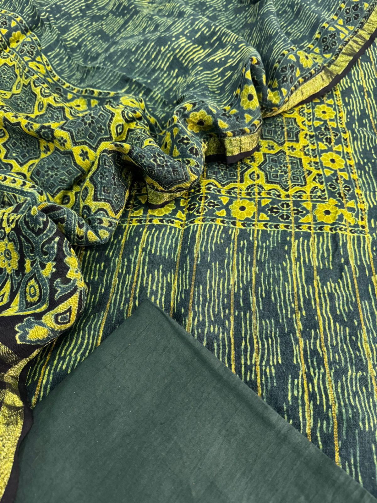 Linen by linen weaving Suit