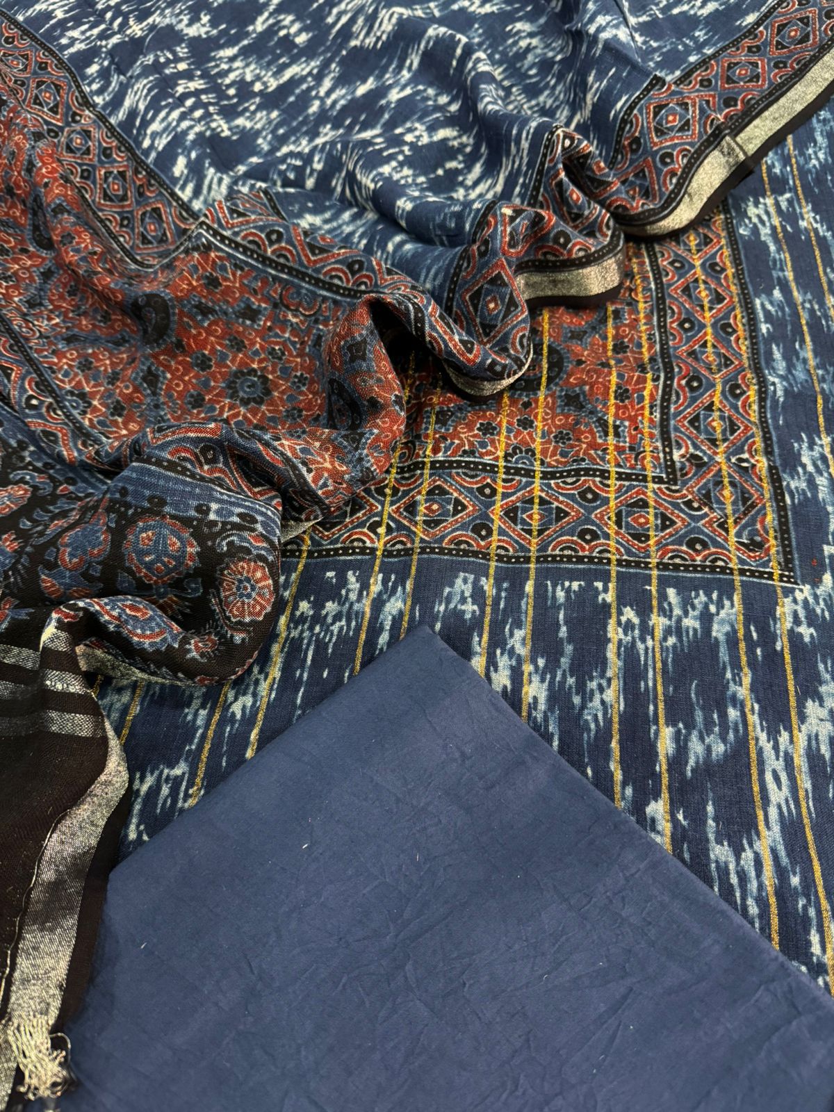 Linen by linen weaving Suit