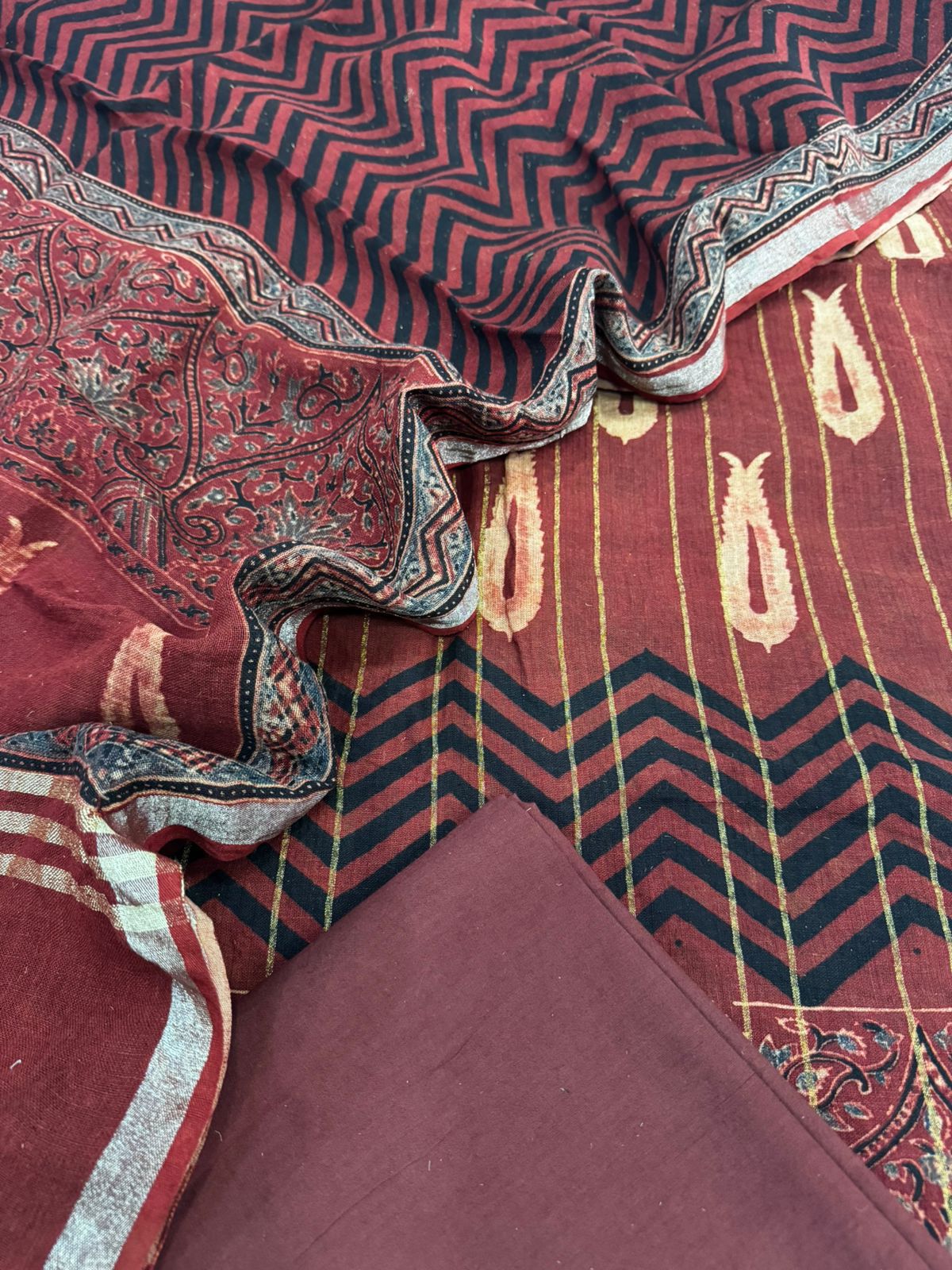 Linen by linen weaving Suit