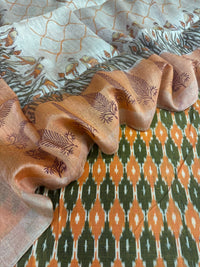 Ikat Suit