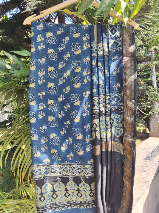 Maheshwari Ajrakh Suit