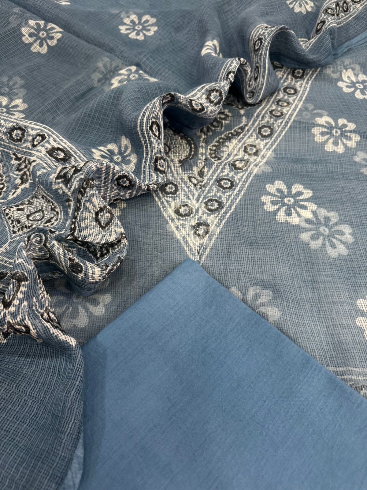Kota Doriya Suits