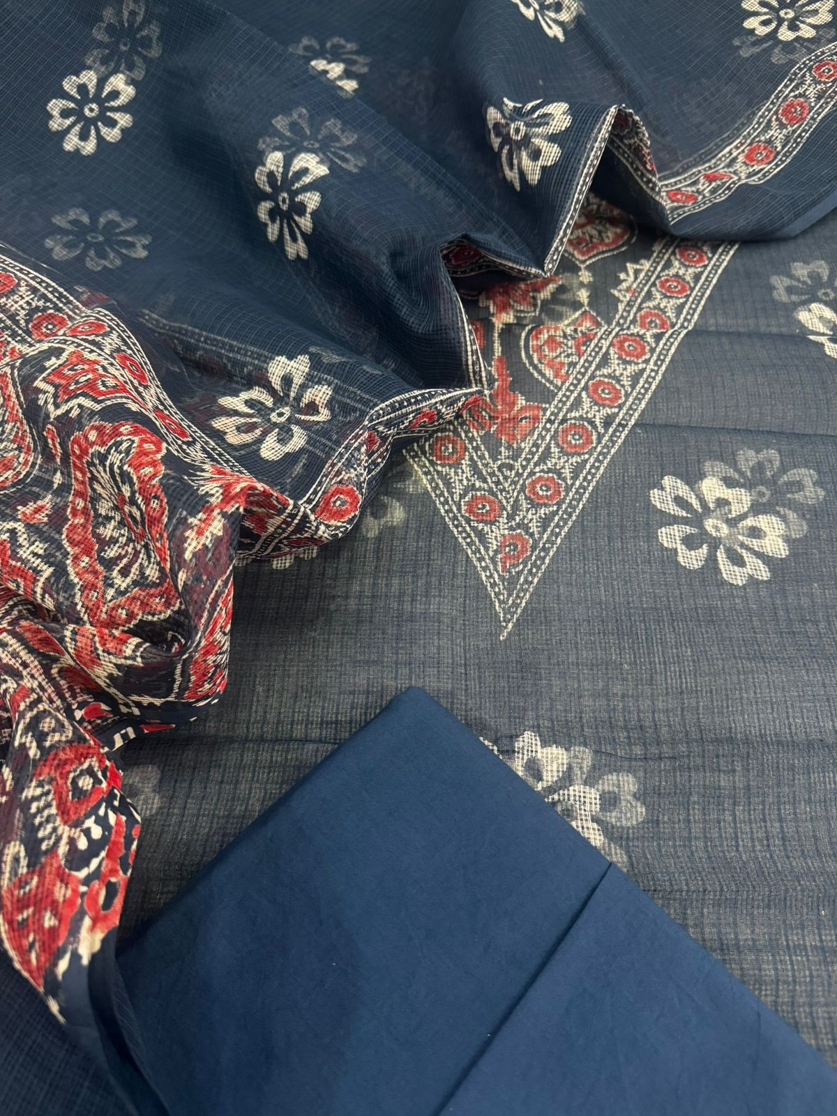 Kota Doriya Suits