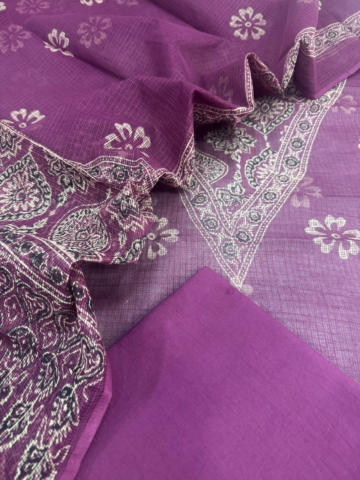 Kota Doriya Suits