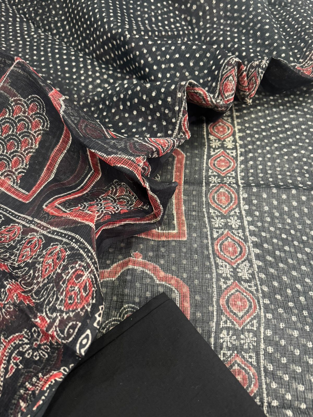 Kota Doriya Suits