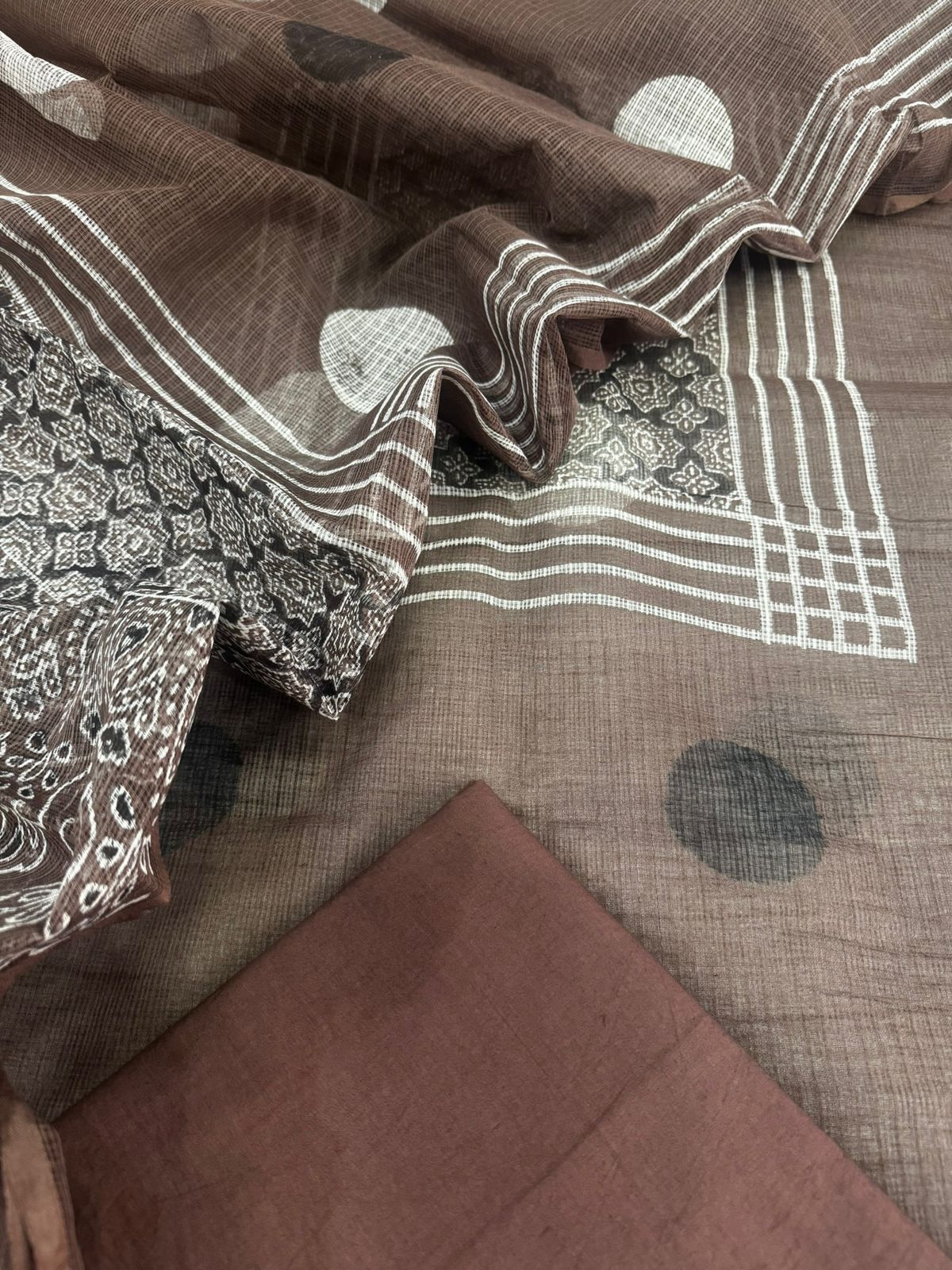 Kota Doriya Suits